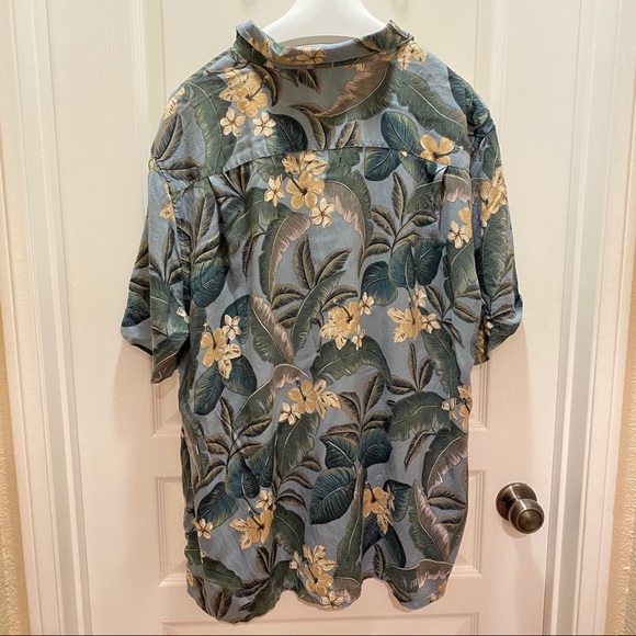 Croft and Barrow Hawaiian Button Down Shirt - Picture 2 of 5